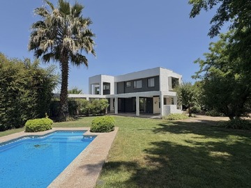 Arriendo Mensual / Casa / Colina