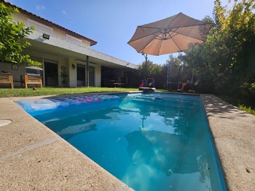 Arriendo Mensual / Casa / Colina