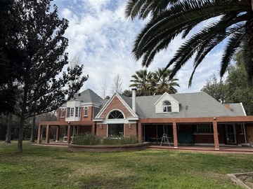 Arriendo Mensual / Casa / Colina
