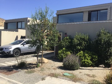 Arriendo Mensual / Casa / Colina