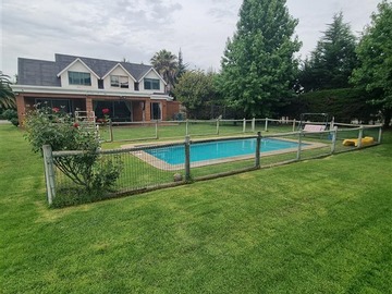 Arriendo Mensual / Casa / Colina