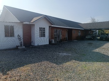 Arriendo Mensual / Casa / Colina