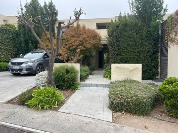 Arriendo Mensual / Casa / Colina