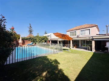 Arriendo Mensual / Casa / Colina
