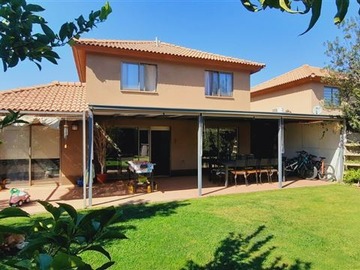 Arriendo Mensual / Casa / Colina