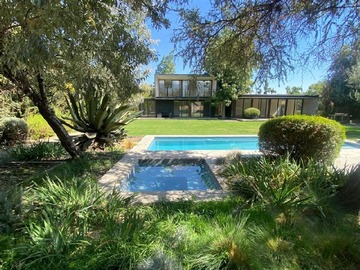 Arriendo Mensual / Casa / Colina