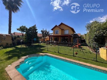 Arriendo Mensual / Casa / Colina