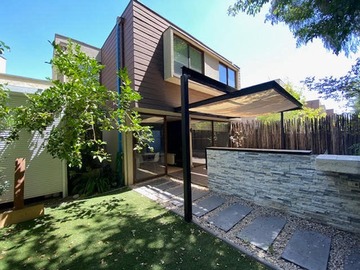 Arriendo Mensual / Casa / Colina