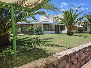 Arriendo Mensual / Casa / Colina