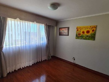 Segundo piso dormitorio con terraza
