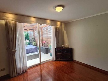 Sala de estar con salida a la terraza