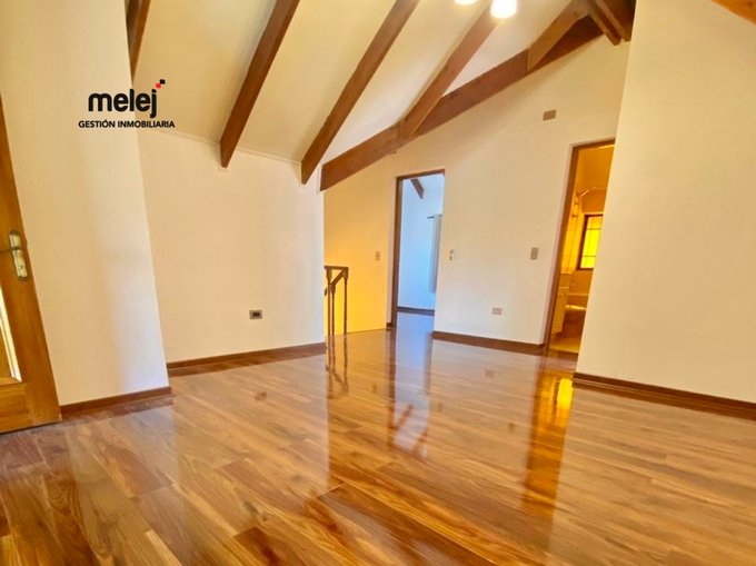 Sala de estar segundo piso