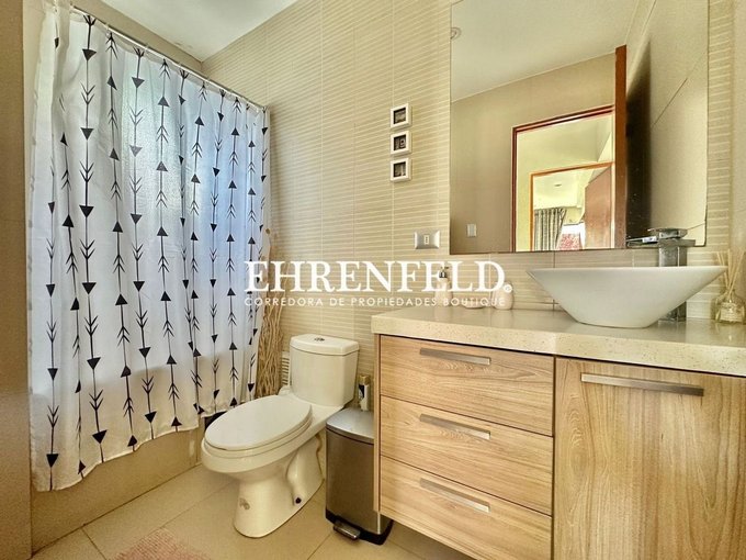 Baño pasillo.