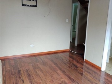 Arriendo Mensual / Casa / Coronel