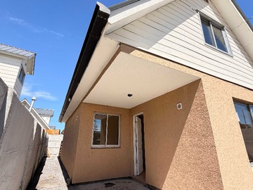 Arriendo Mensual / Casa / Coronel