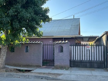 Arriendo Mensual / Casa / Curicó
