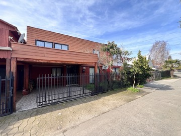 Arriendo Mensual / Casa / Curicó
