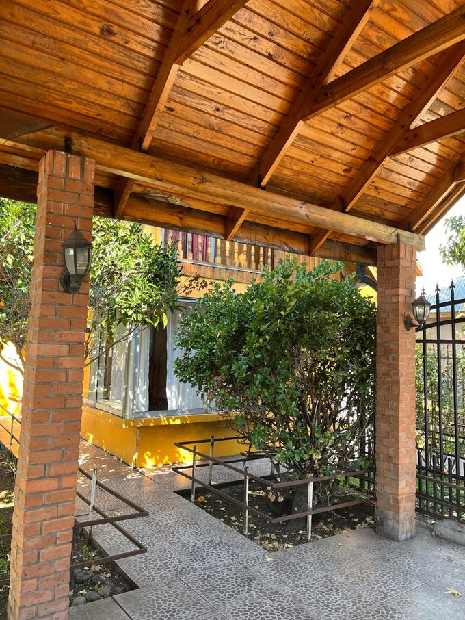 Estacionamiento techado