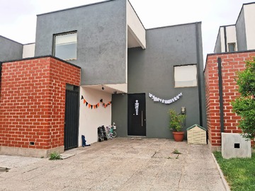 Arriendo Mensual / Casa / Huechuraba