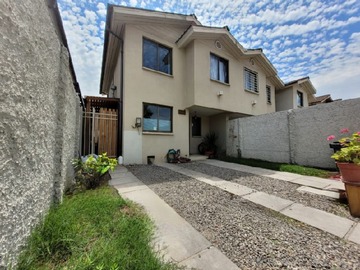 Arriendo Mensual / Casa / Huechuraba