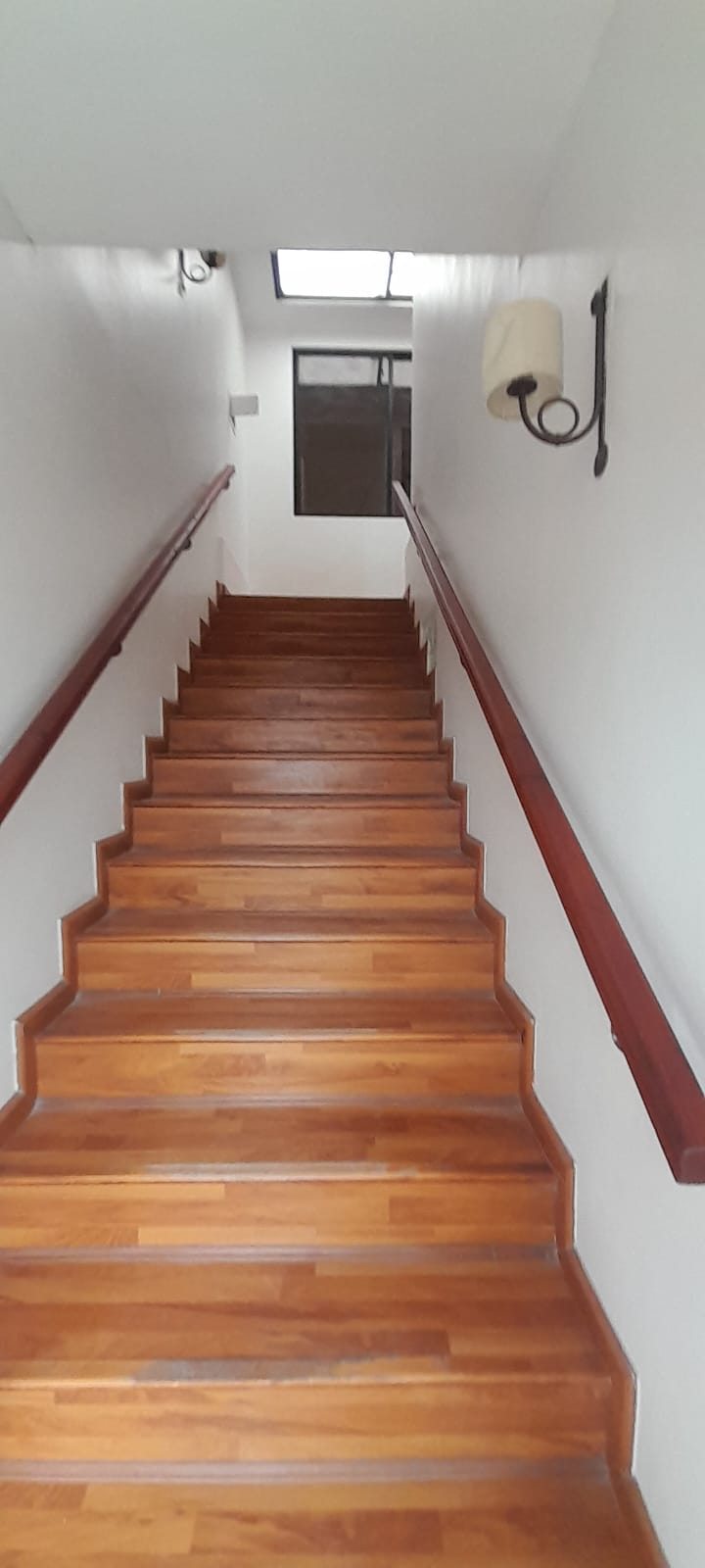 Escalera 2do Piso