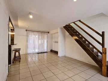 Arriendo Mensual / Casa / La Cruz