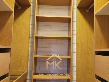 Walking closet