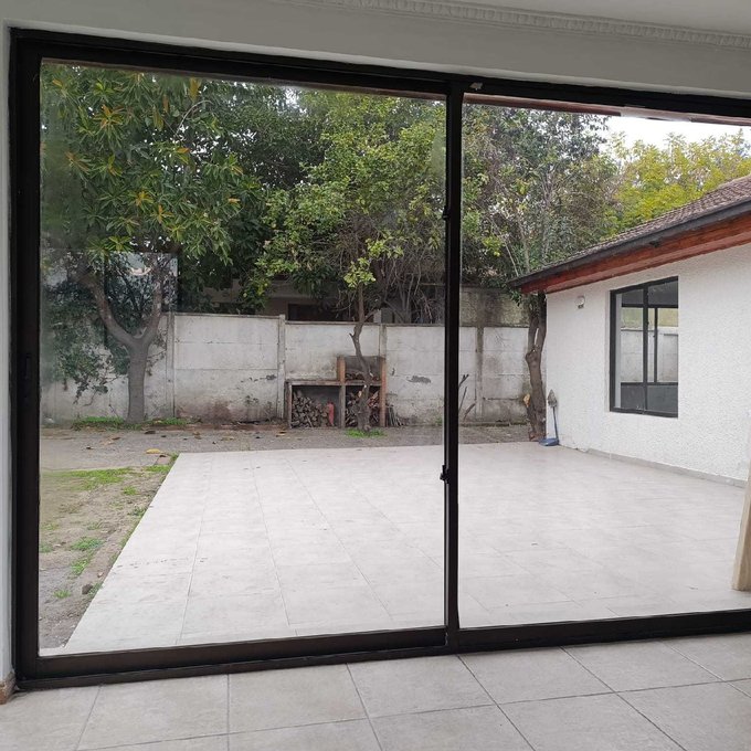 Casa en Arriendo en La Reina, Casa 5d+3b+3e+1b (107372)