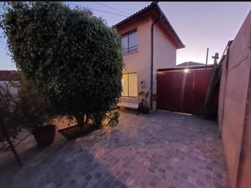 Arriendo Mensual / Casa / La Serena