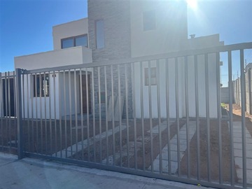 Arriendo Mensual / Casa / La Serena