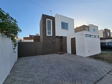 Arriendo Mensual / Casa / La Serena