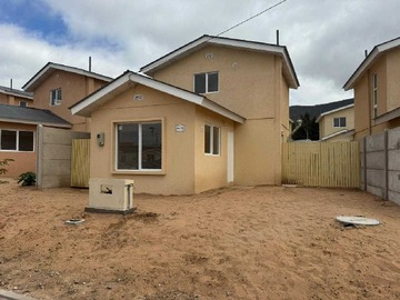 Arriendo Mensual / Casa / La Serena