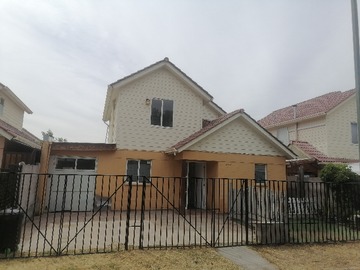 Arriendo Mensual / Casa / Lampa