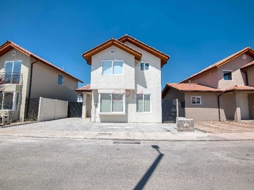 Arriendo Mensual / Casa / Lampa