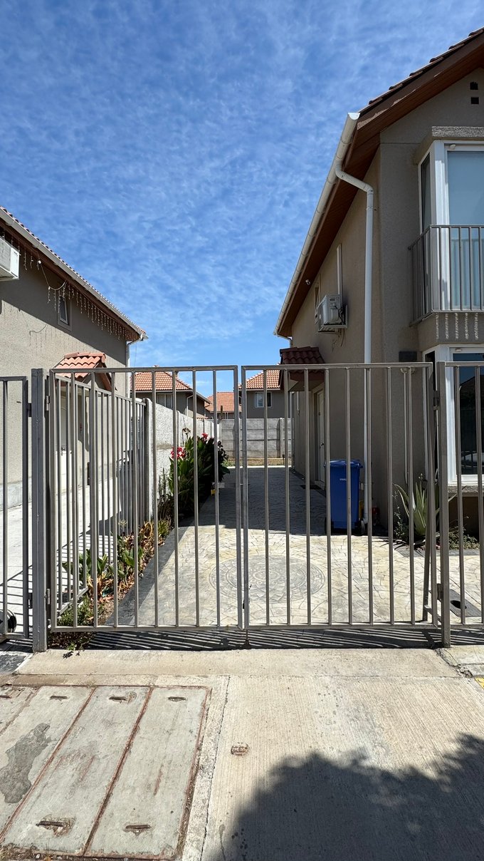 acceso estacionamiento