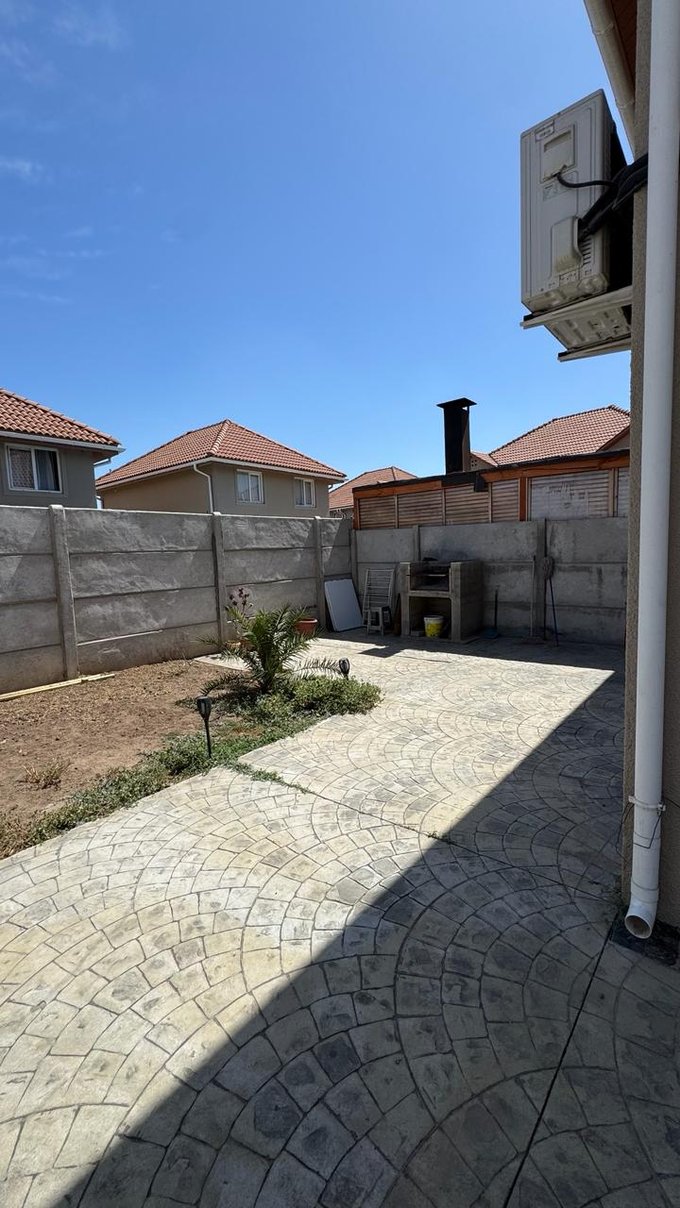 patio con quincho básico