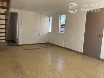 Arriendo Mensual / Casa / Limache