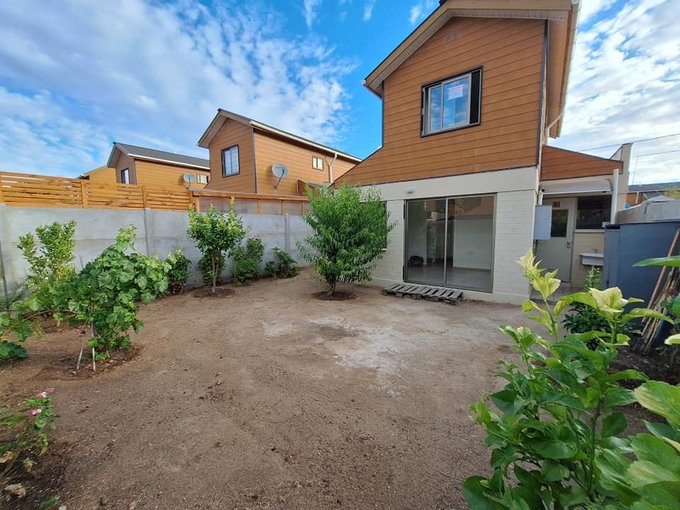 cara posterior (patio trasero)