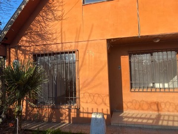 Arriendo Mensual / Casa / Linares