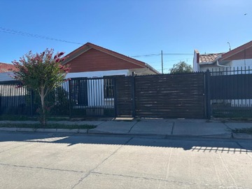 Arriendo Mensual / Casa / Linares