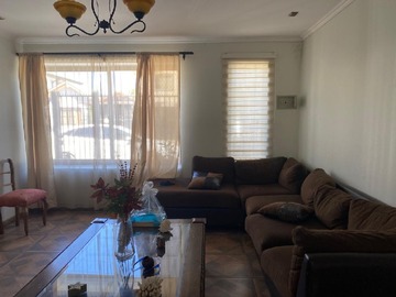 Arriendo Mensual / Casa / Linares