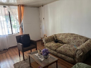 Arriendo Mensual / Casa / Linares