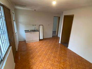 Arriendo Mensual / Casa / Linares