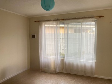 Arriendo Mensual / Casa / Linares