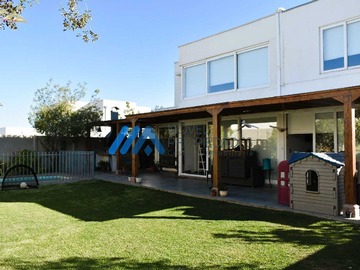 Arriendo Mensual / Casa / Lo Barnechea