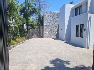 Arriendo Mensual / Casa / Lo Barnechea