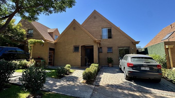 Frontis casa vista 1