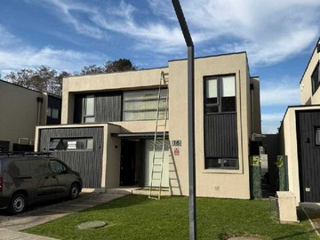 Arriendo Mensual / Casa / Los Ángeles