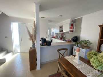 Arriendo Mensual / Casa / Los Ángeles