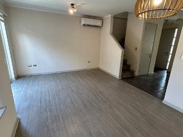 Arriendo Mensual / Casa / Los Ángeles